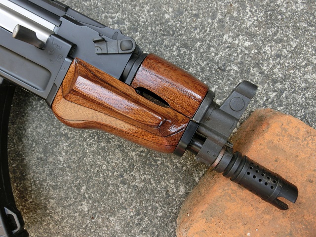 次世代AKS74U用zastava風ハンドガードの荒加工完了！