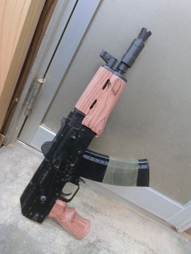 次世代AKS74U用ウッドハンドガードの製作とマルイM3用ソードオフグリップの製作！