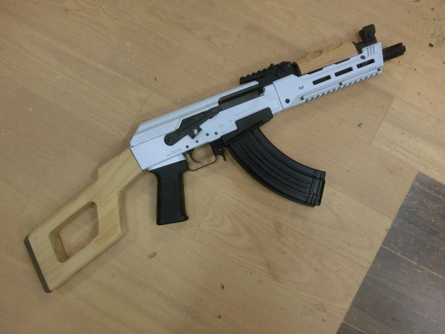 次世代AK47用アッパーハンドガードの製作！