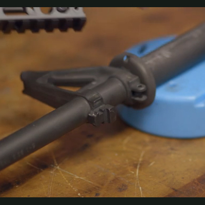 AR-15/M16 汎用レール AR-15/M16 汎用レール