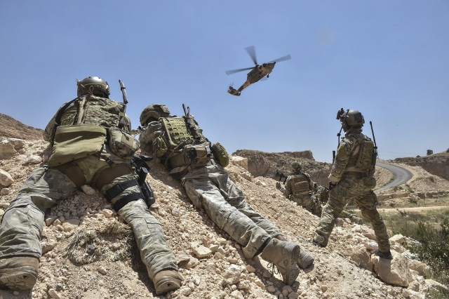 UH-60A ブラックホーク UH-60A ブラックホーク