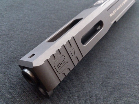 Salient Arms Glock17タイプ カスタムスライド