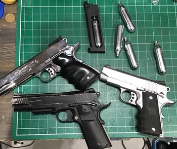 CO2ハンドガン