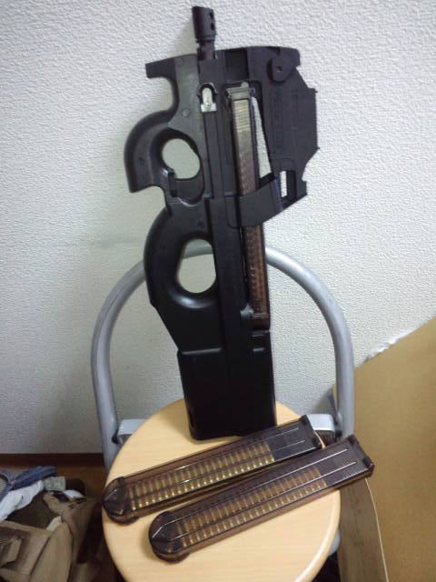 HGUCネオ・ジオングが届きましたw あとマルイ電動ガンP90など