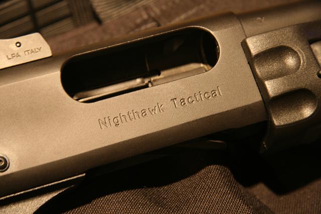 実銃、正解はNighthawk Tacticalでした。
