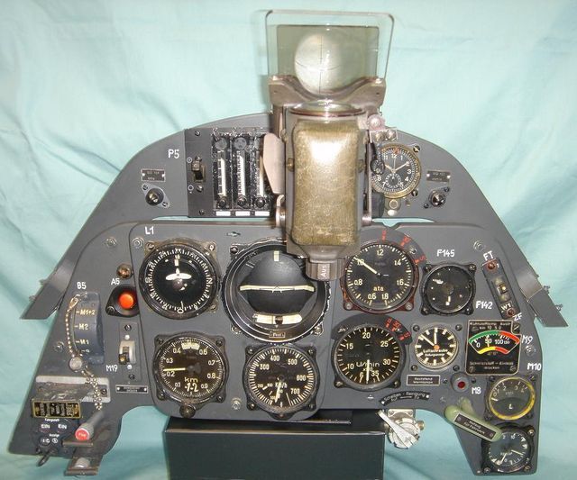 Me-109-G-6? Cockpit Instruments