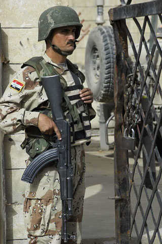 新イラク軍装備