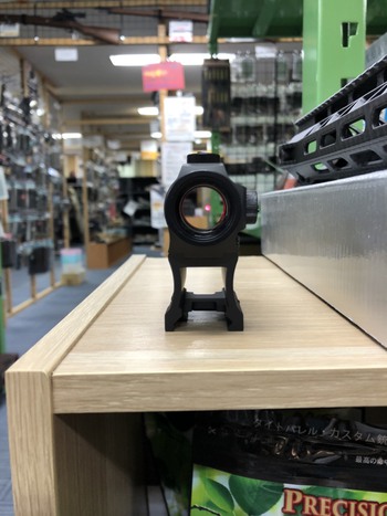 人気商品!HOLOSUN製 レッドドットサイト入荷いたしました! 人気商品!HOLOSUN製 レッドドットサイト入荷いたしました!
