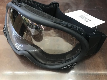 メガネをかけてても入るゴーグル!!! メガネをかけてても入るゴーグル!!!