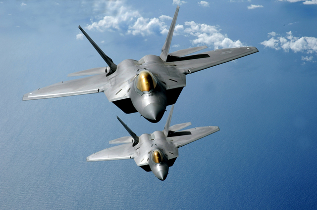 元米海軍高官、中露のレーダーが F-22 や F-35 のステルス性を無力化する可能性を指摘