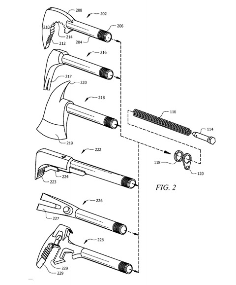 AR-15 のストックに各種エントリーツール (halligan tool) を装備する特許アイテム