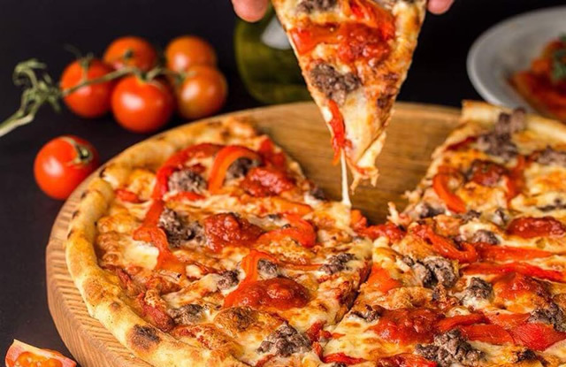 戦場の最前線にお届け、ウクライナのピザ宅配サービス『ピッツア・ベテラーノ（Pizza Veterano）』