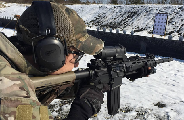 英国防省がコマンド部隊向けにコルト・カナダ製 L119A2 ライフルの発注を増加