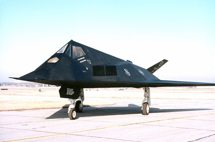 The Aviationist、F-117 が未だに飛んでいる理由を考察