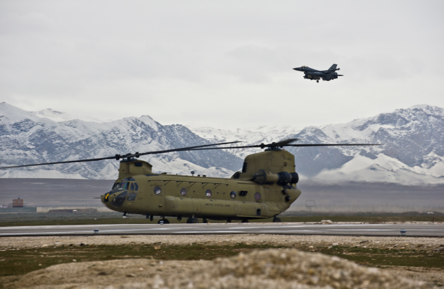 米陸軍、チヌーク100 歳”を目指し CH-47F を改良する計画 = Flightglobal