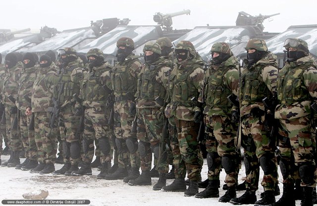 現用セルビア軍②　特殊部隊など最新装備事情