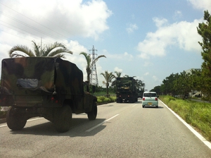 沖縄の米軍車両