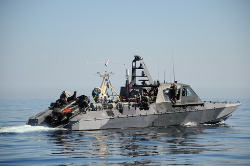 海軍特殊舟艇チーム 「SWCC」