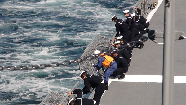 「くらま」ヘリ着艦まで 「くらま」ヘリ着艦まで