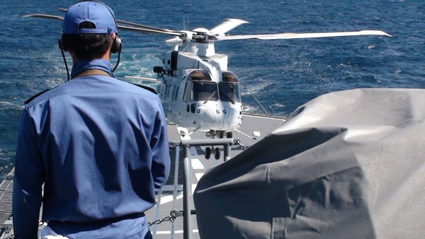 「くらま」ヘリ着艦まで 「くらま」ヘリ着艦まで