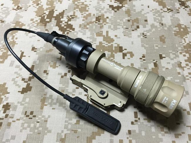 AFSOC PJ 使用 SUREFIRE M952V-TN ウェポンライトセットのご紹介