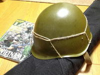 SSh-40ヘルメットに偽装網