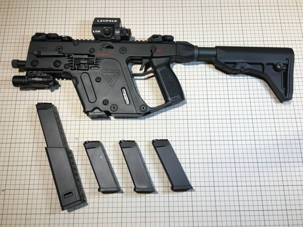 COYOTE＜ARES＞KRISS Vector