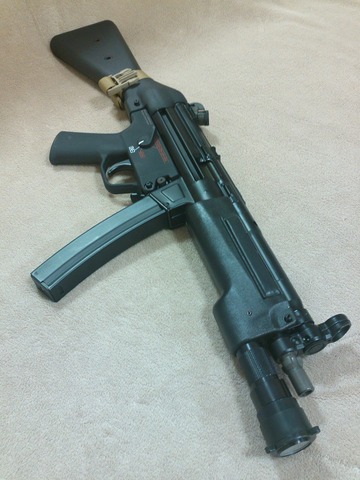 MP5-VFC ノズルがポッキリと…。