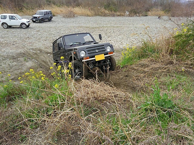 Playing in the MUD　車で泥遊びしてきた！