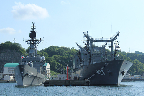 YOKOSUKA 軍港めぐり　～海上自衛隊艦艇～