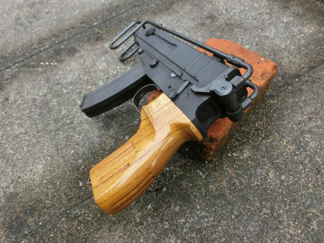 KSC AKS74U用ウッドハンドガードの製作と次世代AKS74N用ウッドハンドガードの製作！
