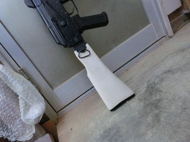 KSC AKS74U用ウッドハンドガードの製作と次世代AKS74N用折り畳みウッドストックの製作！