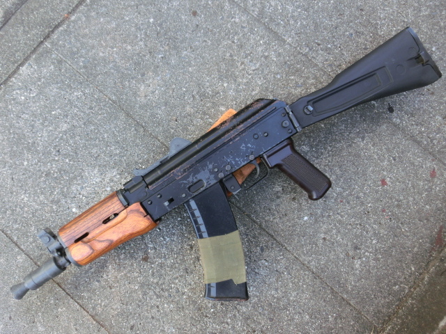 KSC AKS74U用サムホールハンドガードの製作！