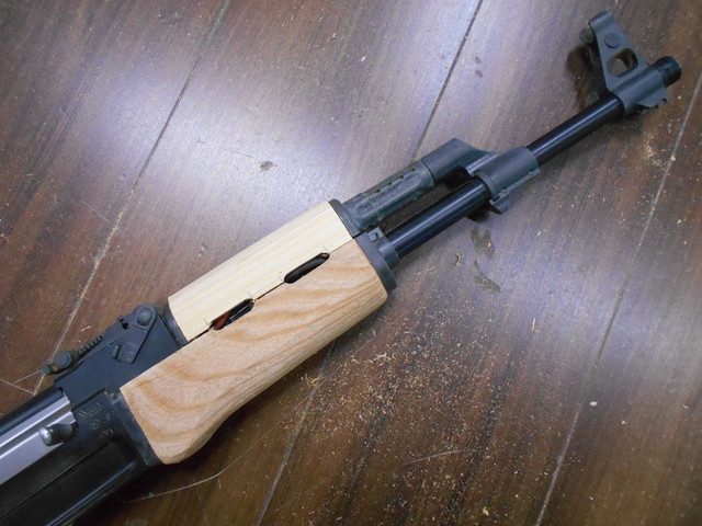 次世代AK47用ウッドハンドガードの製作！