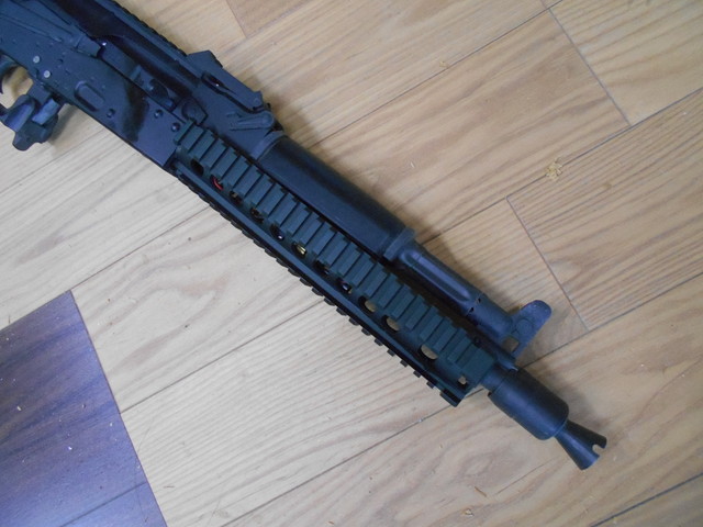 AK102用グリップの製作とレイル加工・ADARタイプのウッドハンドガード製作！