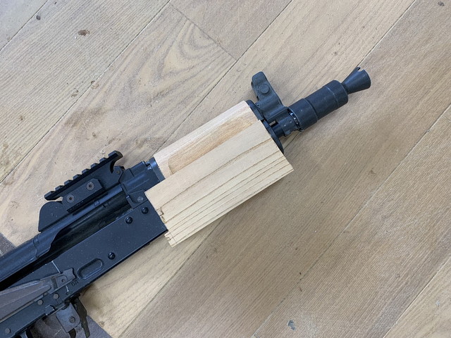 KSC AKS74U用ウッドハンドガードの製作とグリップの製作！