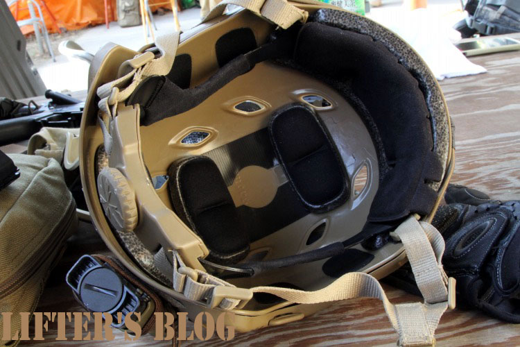 FAST Base Jump Military Helmet（パチ）　写真追加