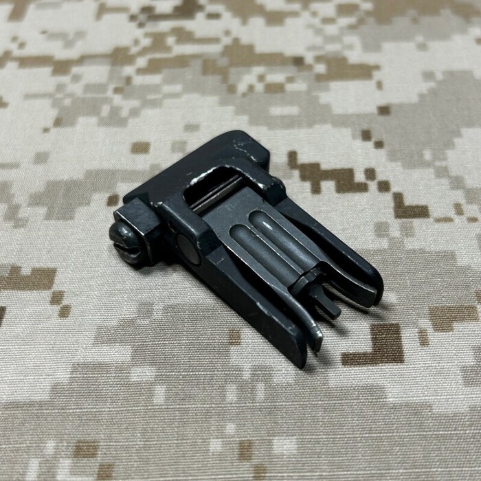 BLACK LINE - blog:実物 Knight's KAC M4 フロントサイト BLACK BLACK LINE - blog:実物 Knight's KAC M4 フロントサイト BLACK