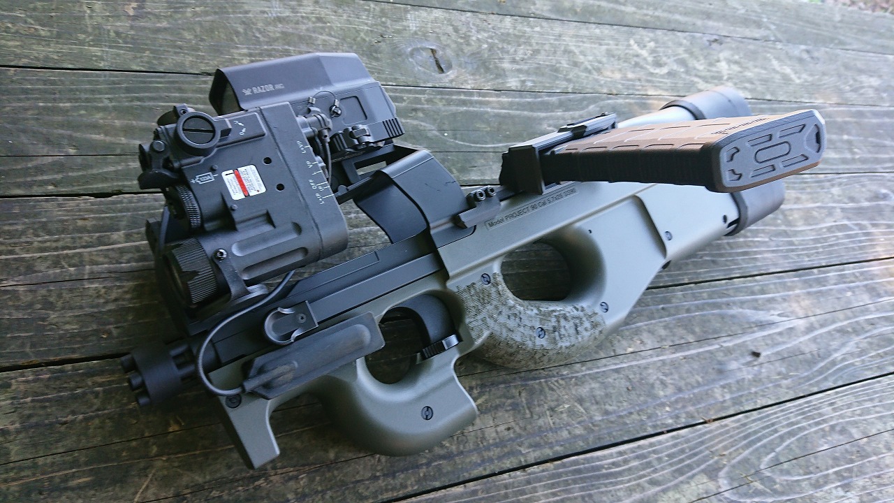 BLITZ ARMS:P90用M4マガジンアダプターFTL
