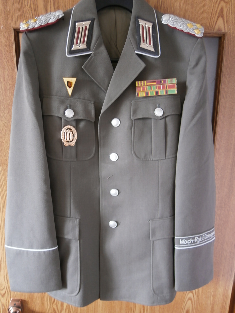 東独 フェリックス・ジェルジンスキー衛兵連隊 徽章3点セット