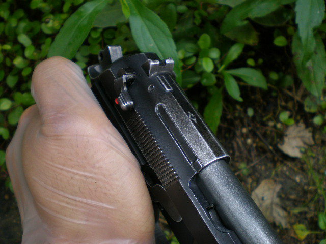 ＫＳＣ　Ｍ９　ベレッタ　米軍正式採用拳銃　ＨＷ　リアル刻印　システム７　戦場のバトルダメージ　塗装