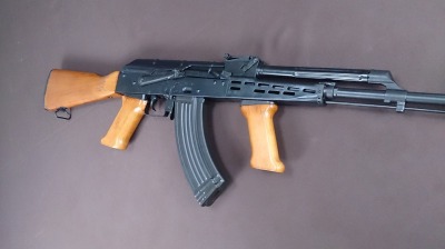 電動ガン＆ミリタリーの総合専門店：AIRSOFT97:「LCT AKM-63」外装 