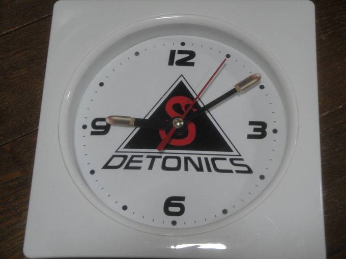 世界でひとつのデトニクス時計？