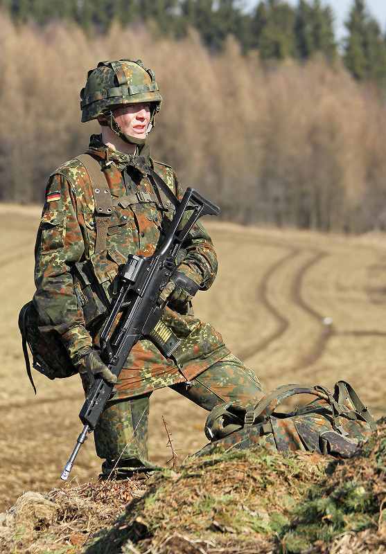 ドイツ連邦軍 ドイツ陸軍 ドイツ軍　戦闘服 迷彩服・帽子セット