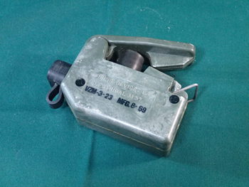沖縄 DISCOVERY58:M57 FIRING DEVICE クレイモア用 起爆スイッチ