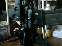 銃の顔