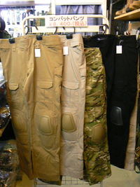 コンバットパンツ各色入荷！！