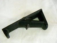 MAGPUL PTS AFG-2タイプ　グリップ BK