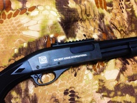 SALIENT ARMS INTERNATIONAL マルイ M870の右側完成