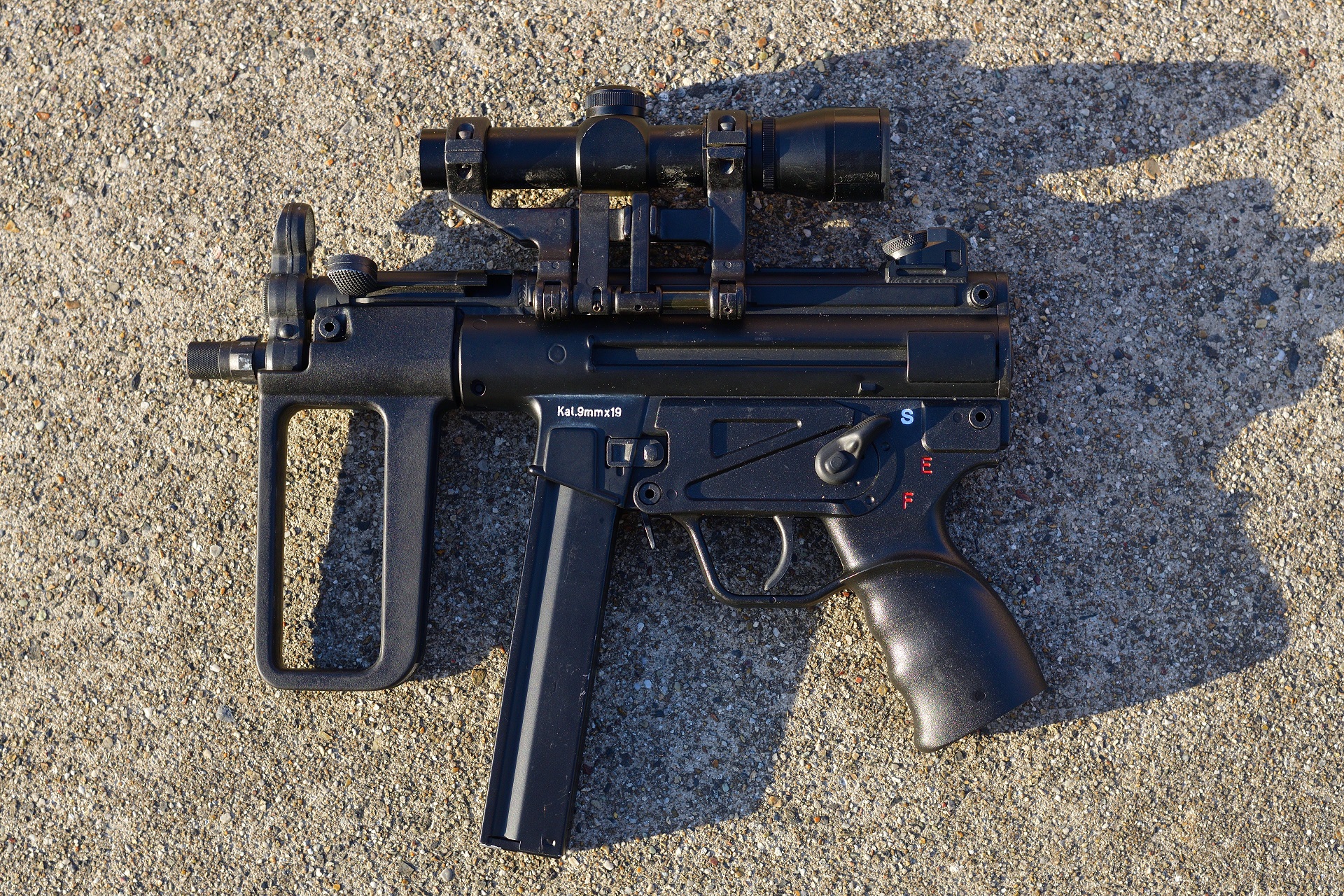 CoD:BO的初期型MP5kとMGC製マウント
